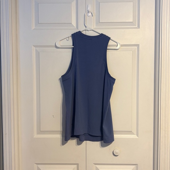 Cornflower blue Lululemon tank top - Picture 4 of 5